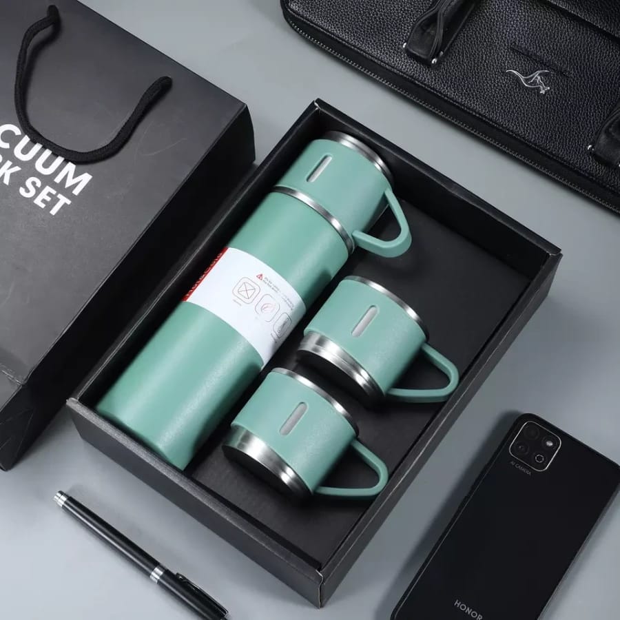 Double Wall Stainless Steel Thermo 500ml Vacuum Insulated Bottle Water Flask Gift Set with Two Cups Hot & Cold