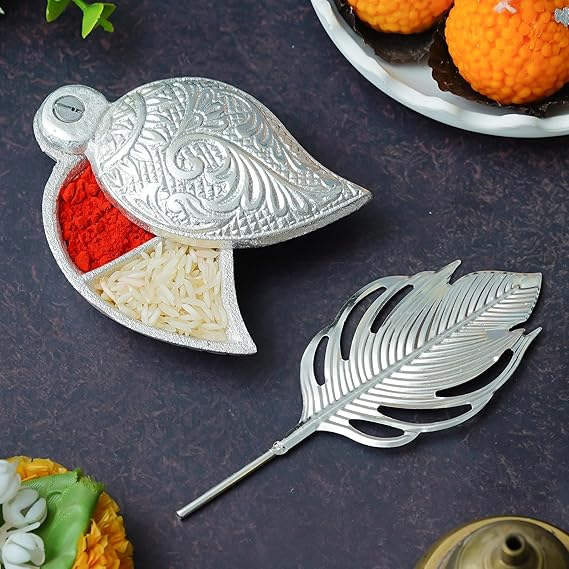 Silver Sindoor / Kumkum  Pot Set with Morpankh Stick