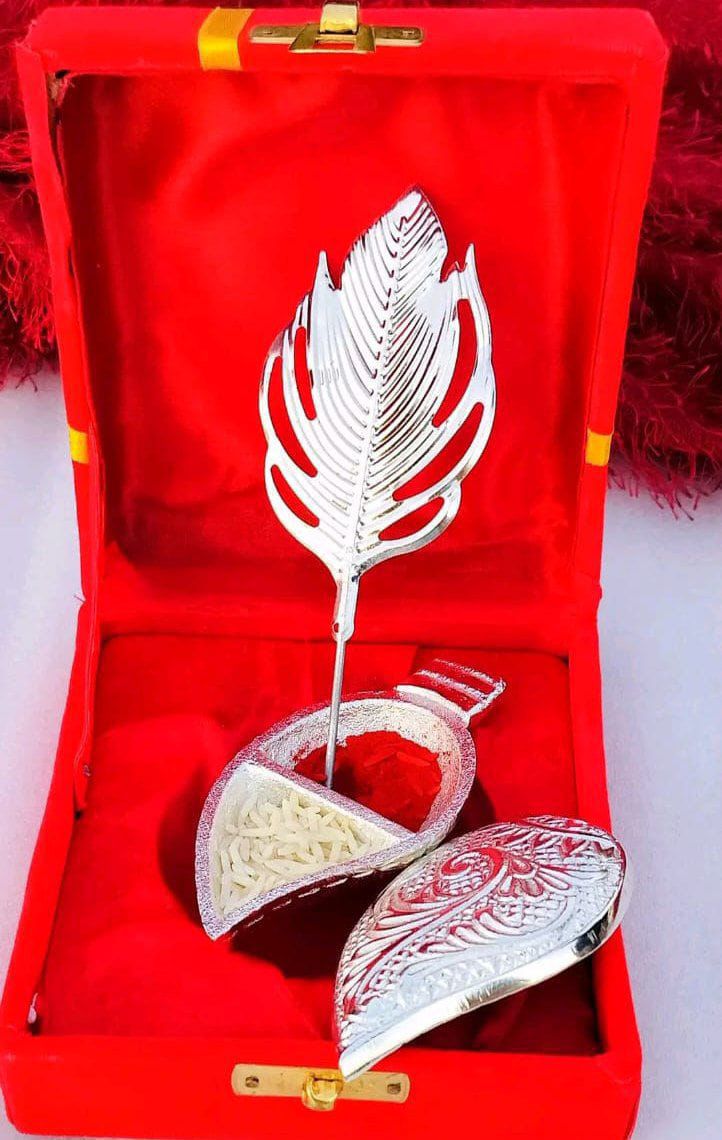 Silver Sindoor / Kumkum  Pot Set with Morpankh Stick